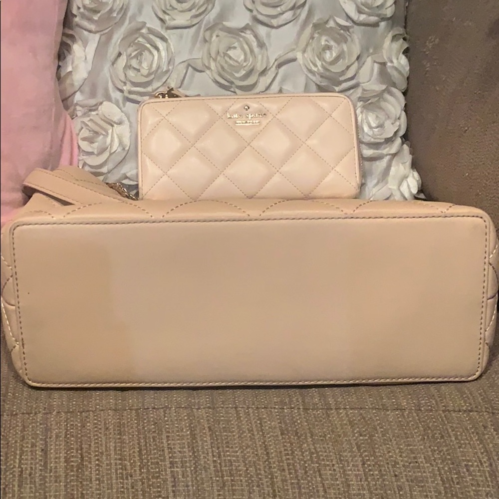 Kate Spade ♠️ - Picture 4 of 7